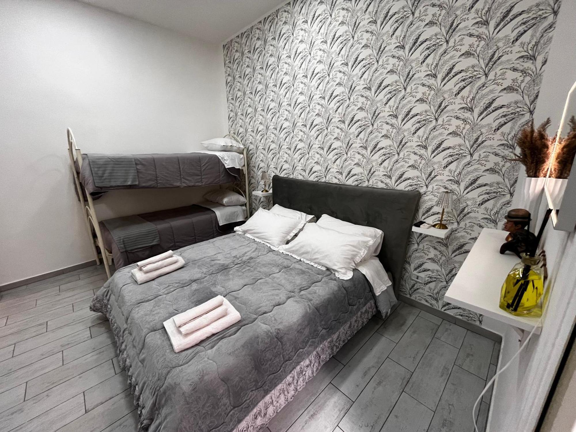 Napoli Verace - Centro Storico Spaccanapoli Apartment Exterior foto